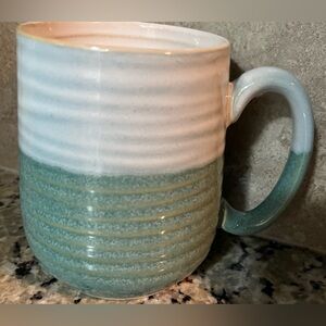 The OLD POTTERY Company  Elegant Two-Tone Pottery Style Ceramic Mug